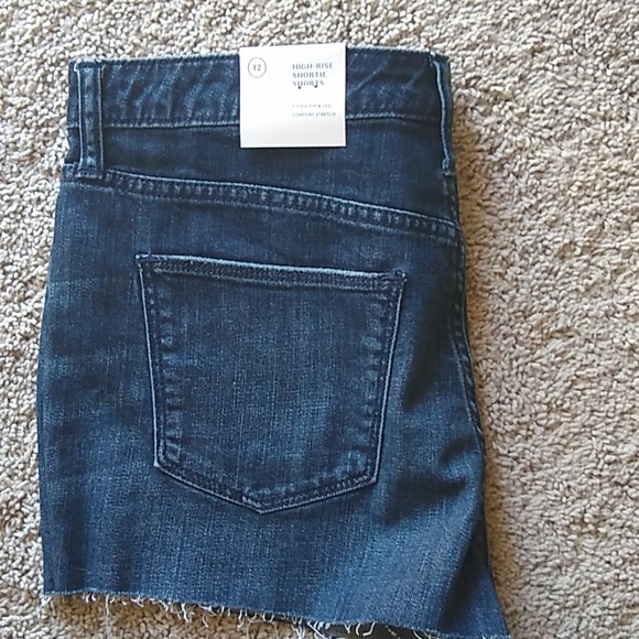 High rise Shortie Shorts - Picture 7 of 7